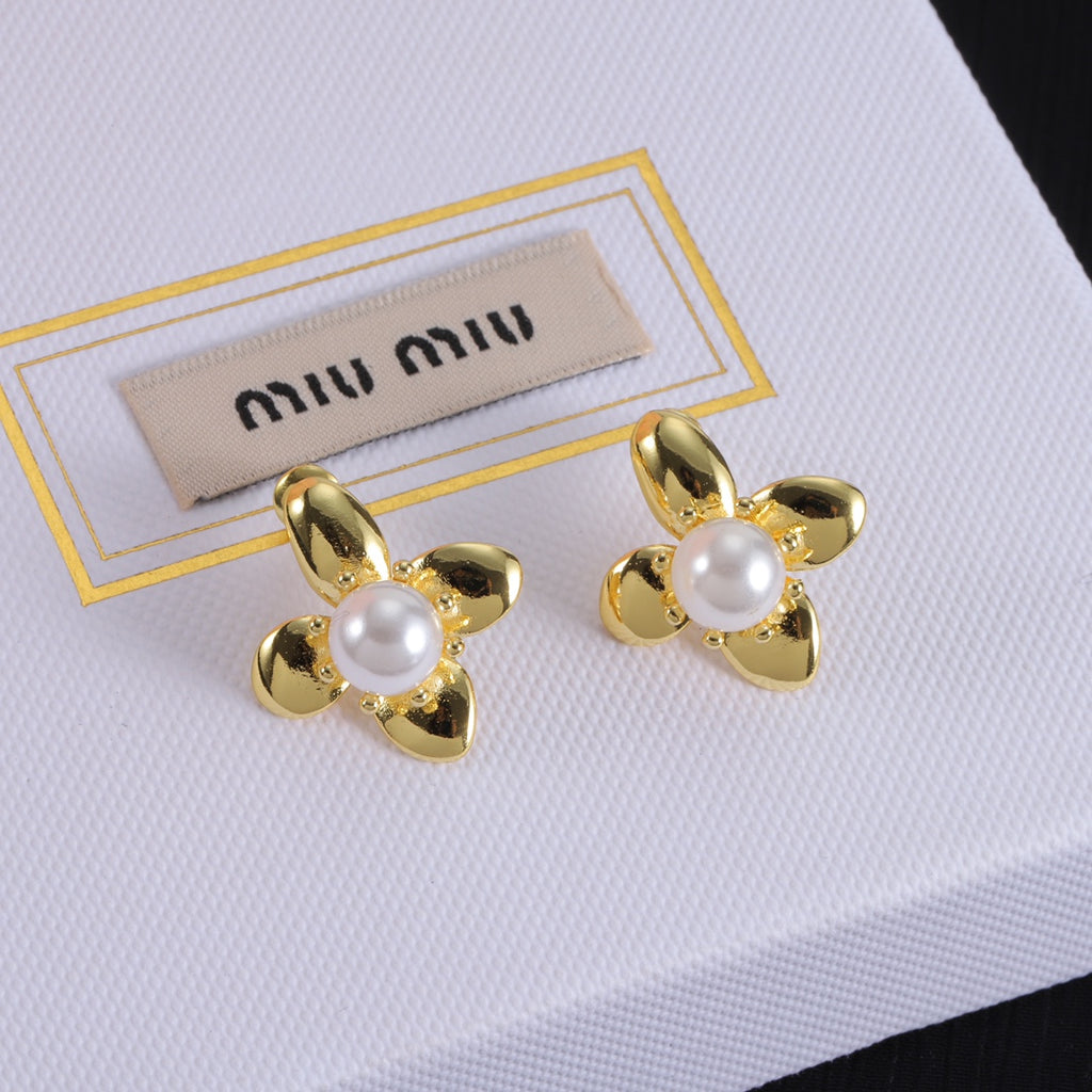 X1Z64A526E Popular Earrings