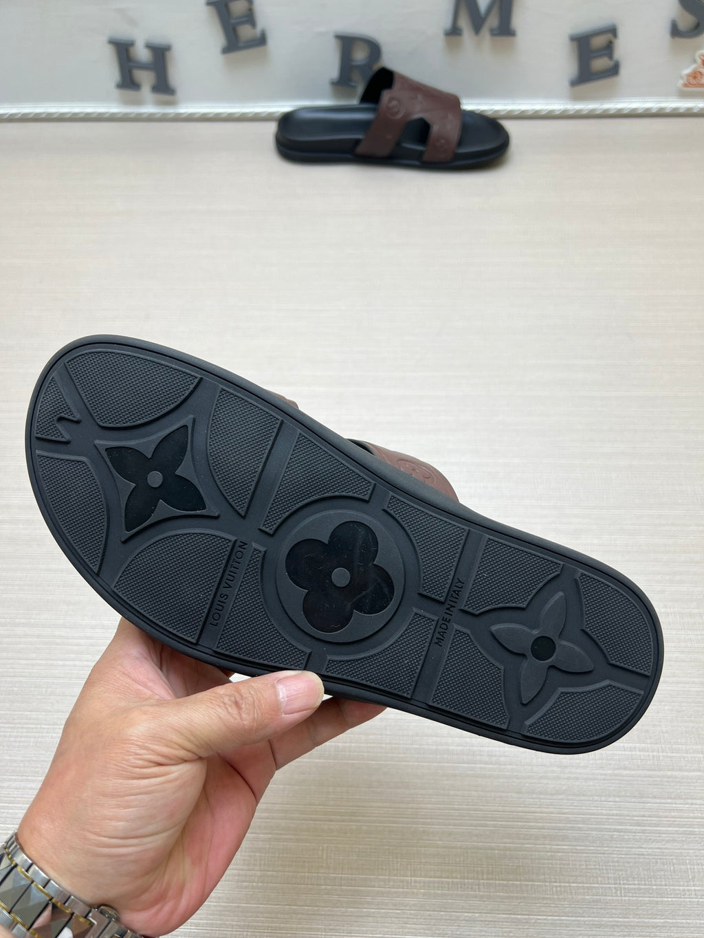Z5ZE66 Popular slippers