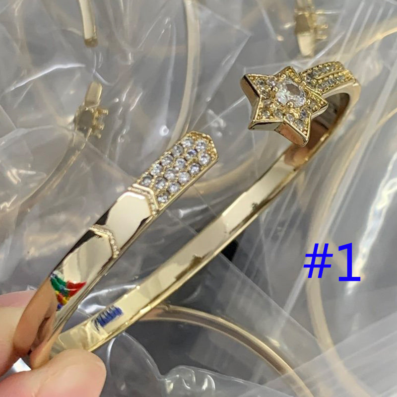X1X54C67K  Popular Bracelets