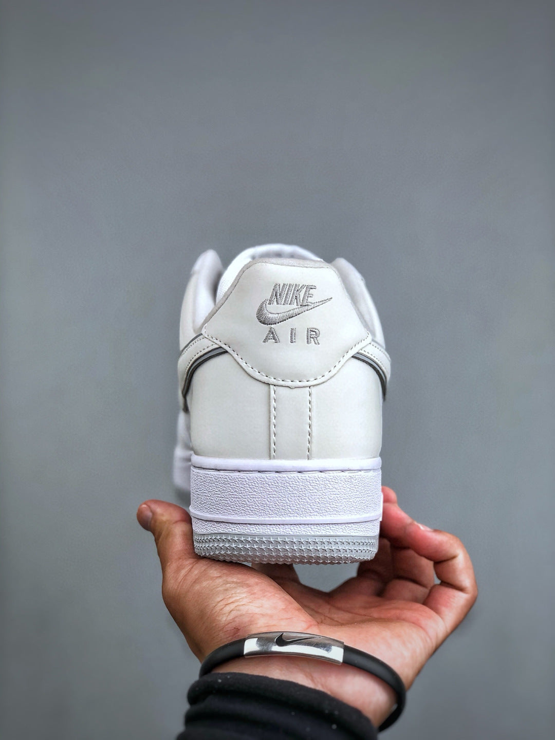 Z4Q95A81 Popular Shoes