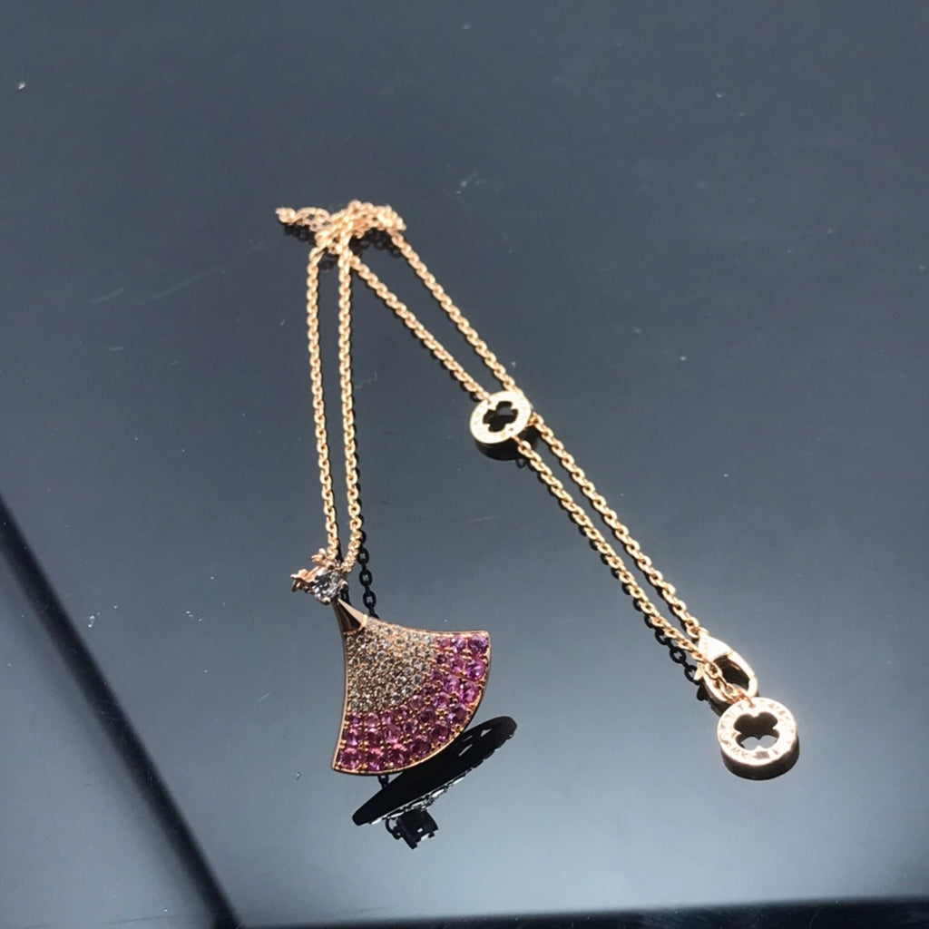 X1Q85S212X Popular Necklace