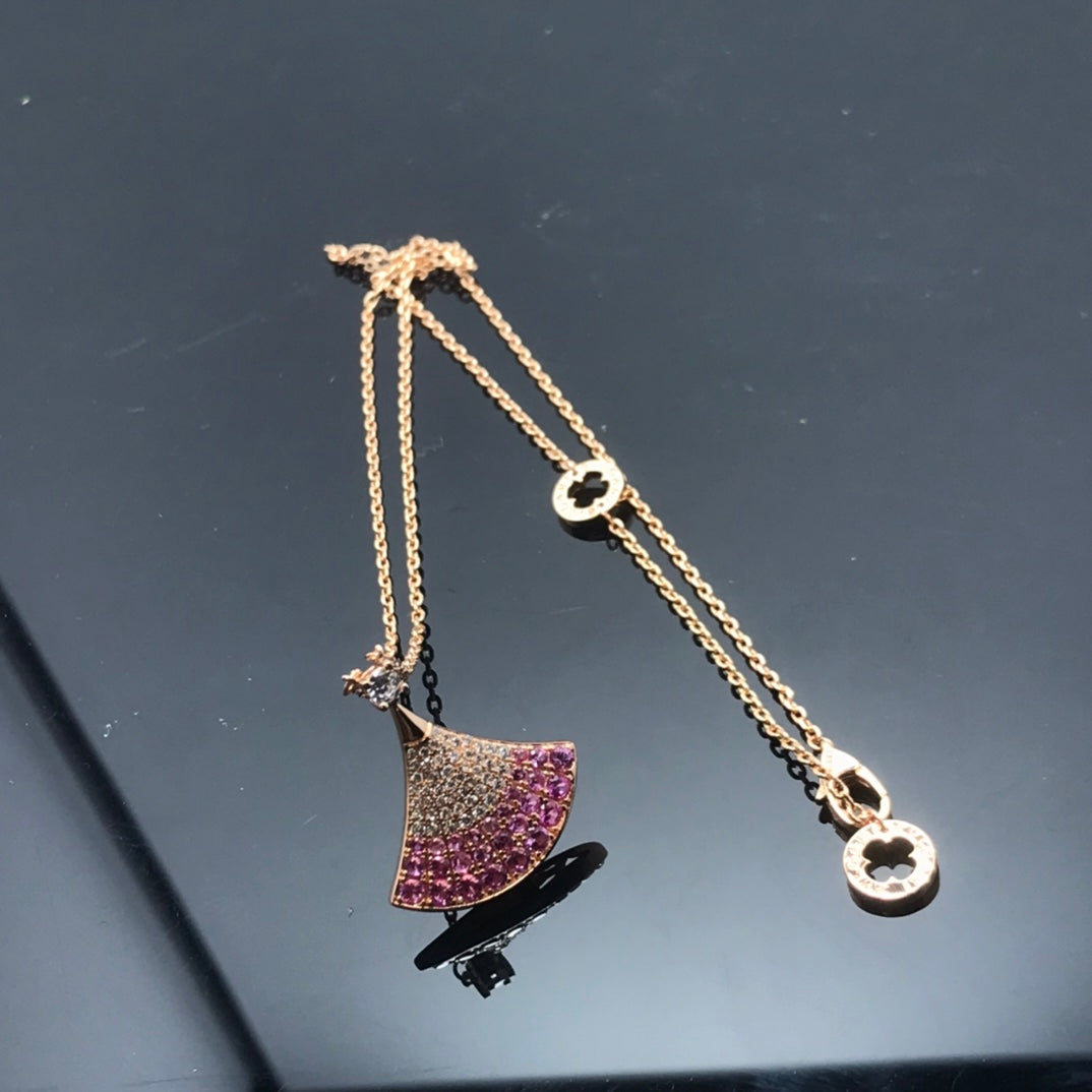 X1Q85S212X Popular Necklace