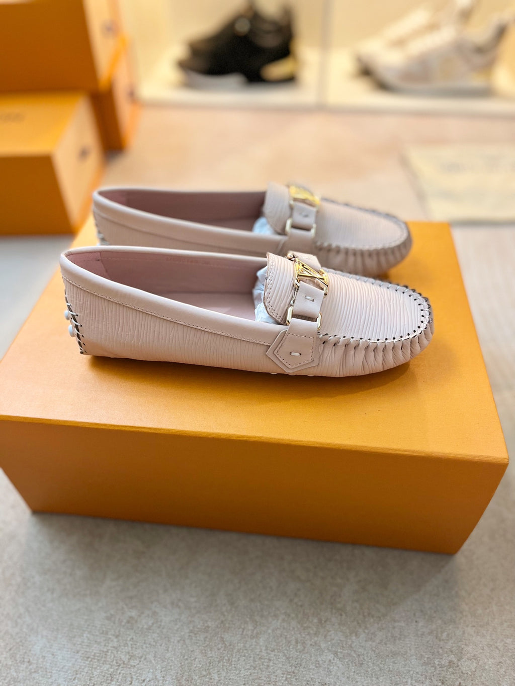 Z2Q95E98 Popular high-quality leather shoes