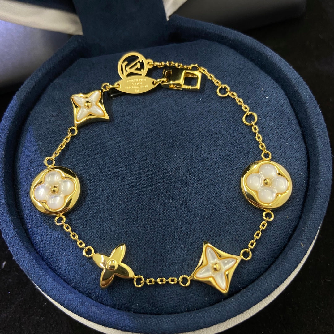 X5N76E41k Popular  Bracelets(mini 4 flower)