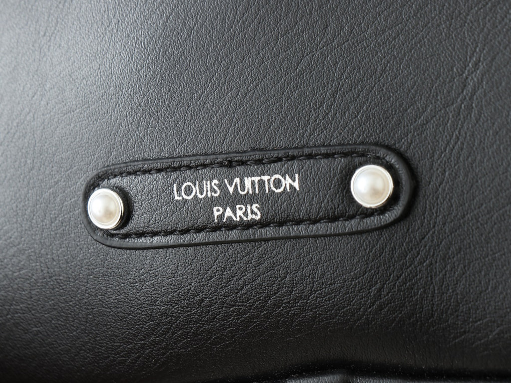 B1P46E108 Popular leather bag