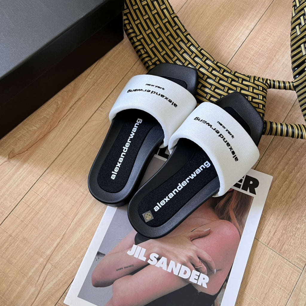 Z1ZZA5 Popular Slippers