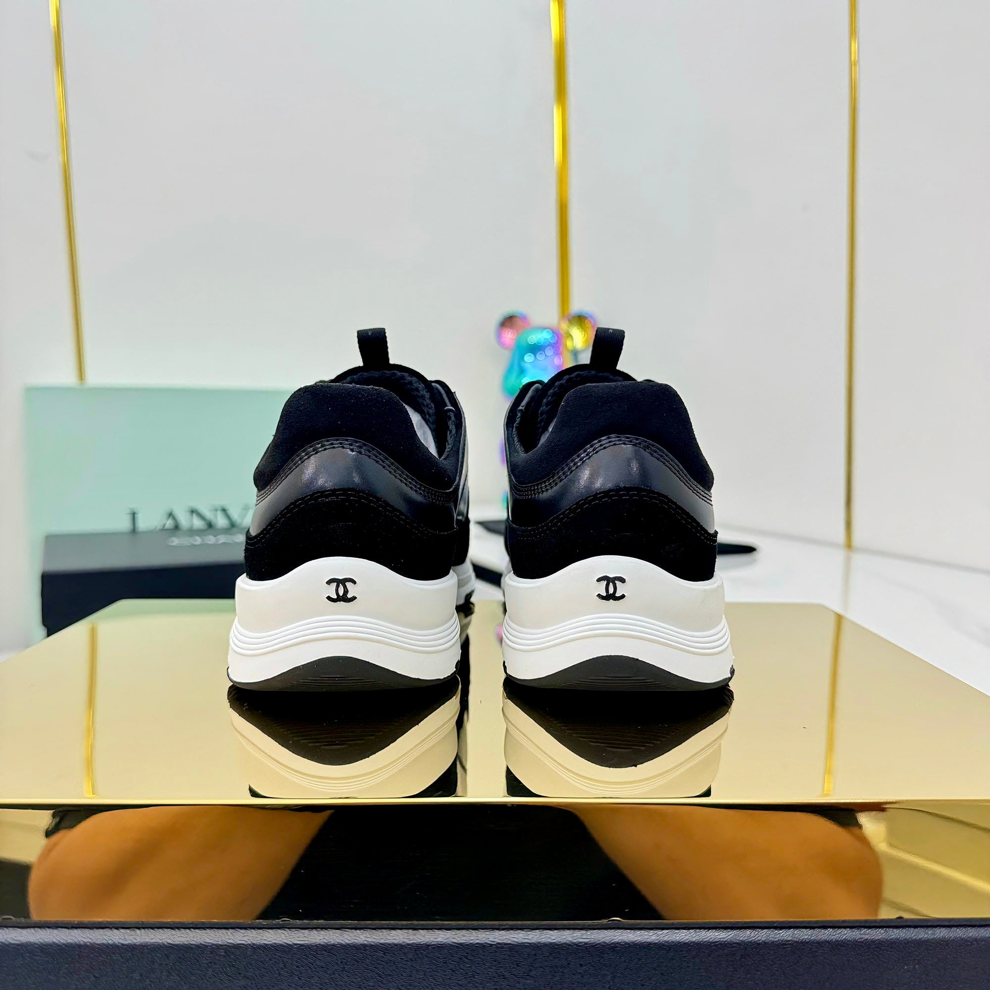 Z2R85C6  Popular high quality shoes