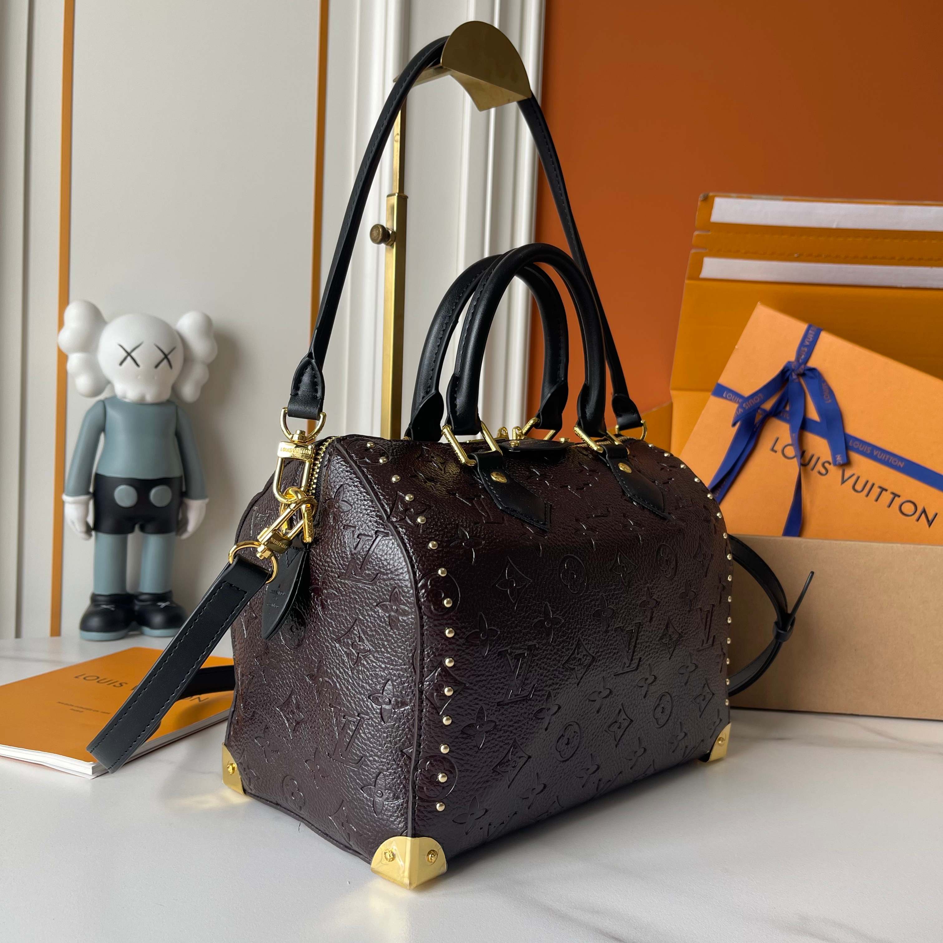B1P46E77 Popular leather bag