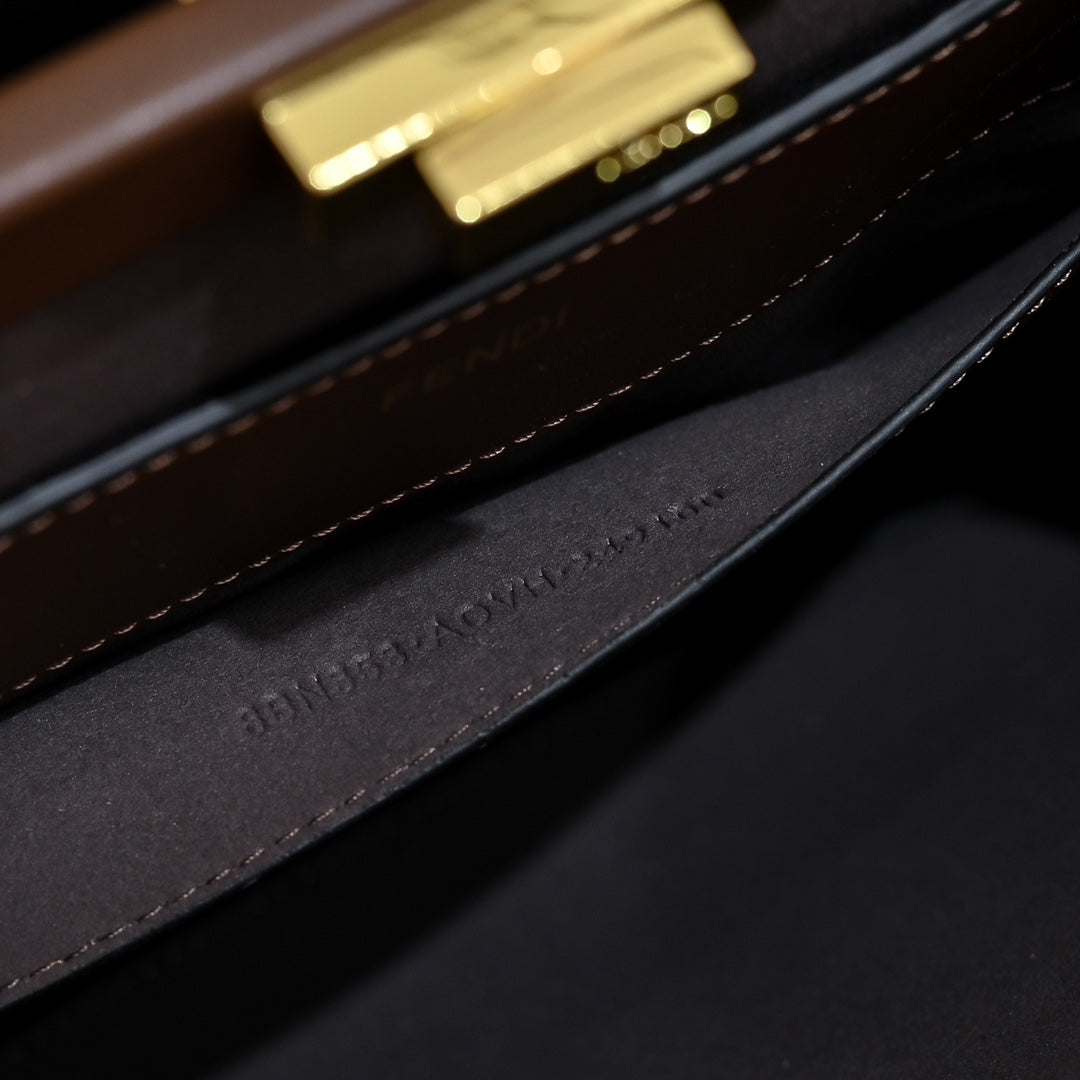 B1P36F98 Popular leather bag