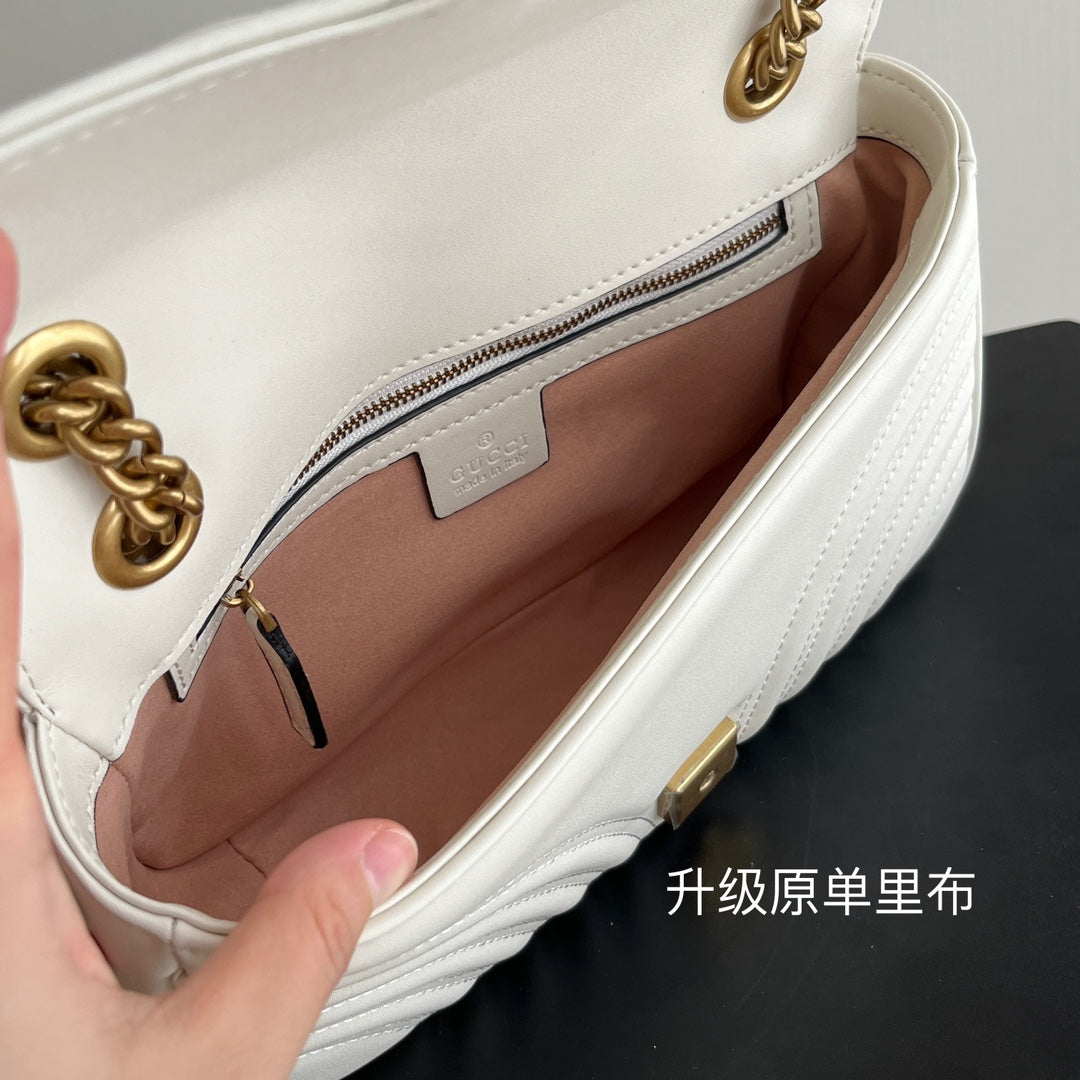 B1P36B69 Popular leather bag