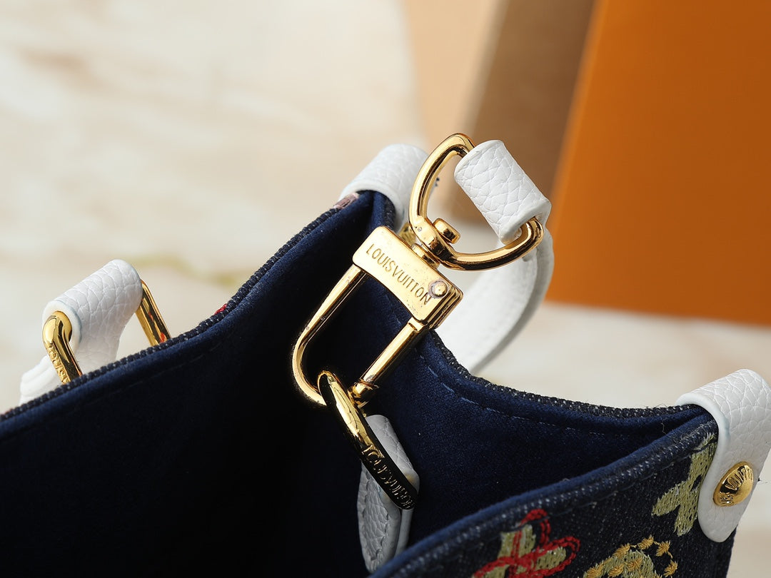 B1R15E22 Popular  genuine leather embroidered bag