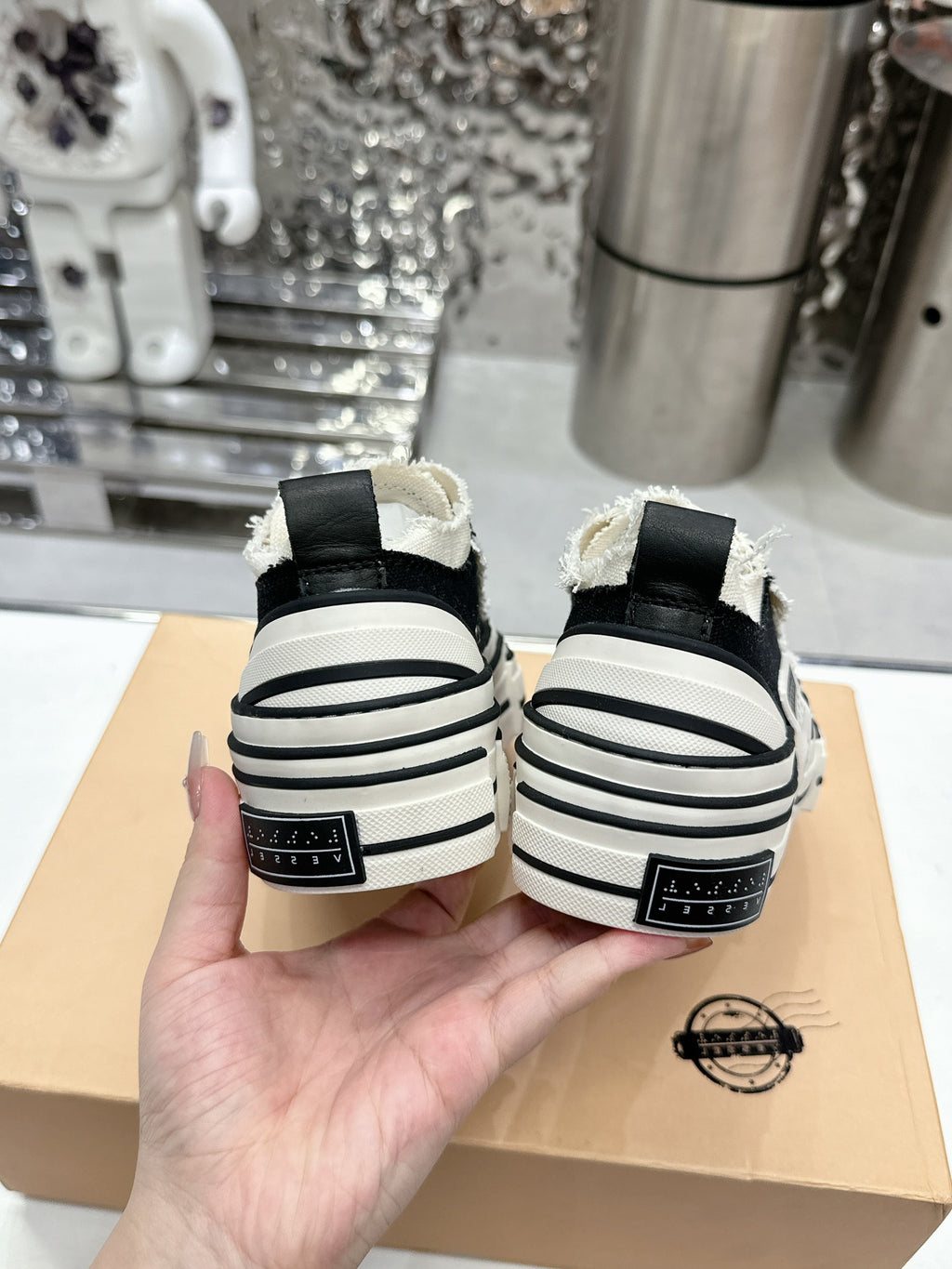 Z2Q105A249 Popular high-quality Shoes