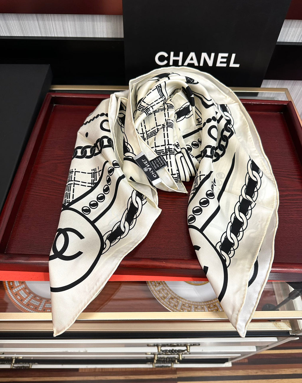 W1N55C60 Popular Silk Scarve