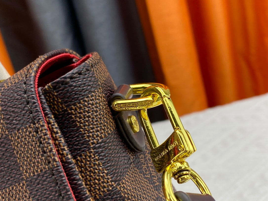 B1W15E2 Popular leather Bags