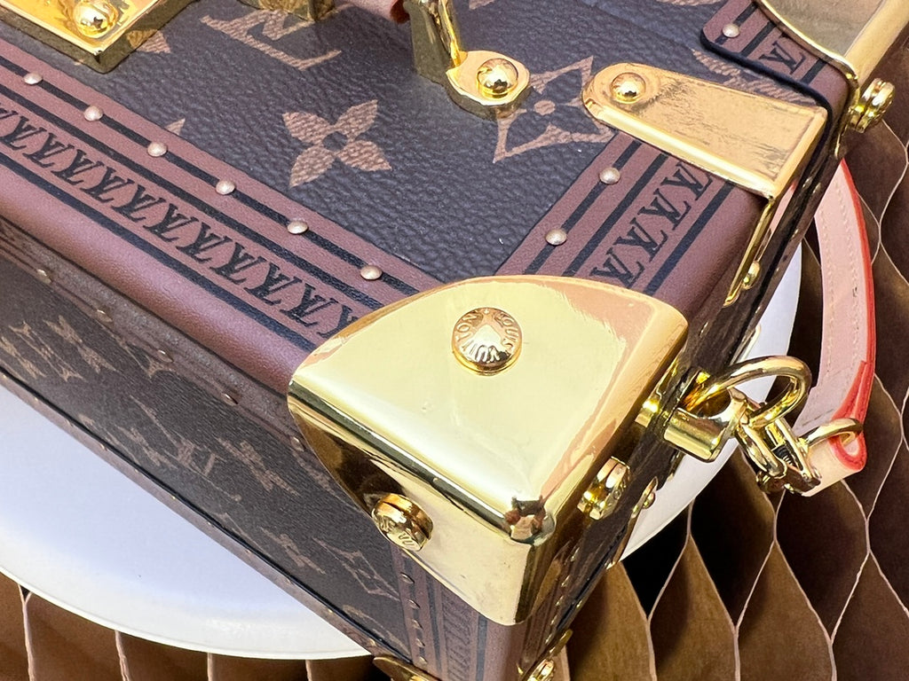 B1X34E276 Popular  leather bag 