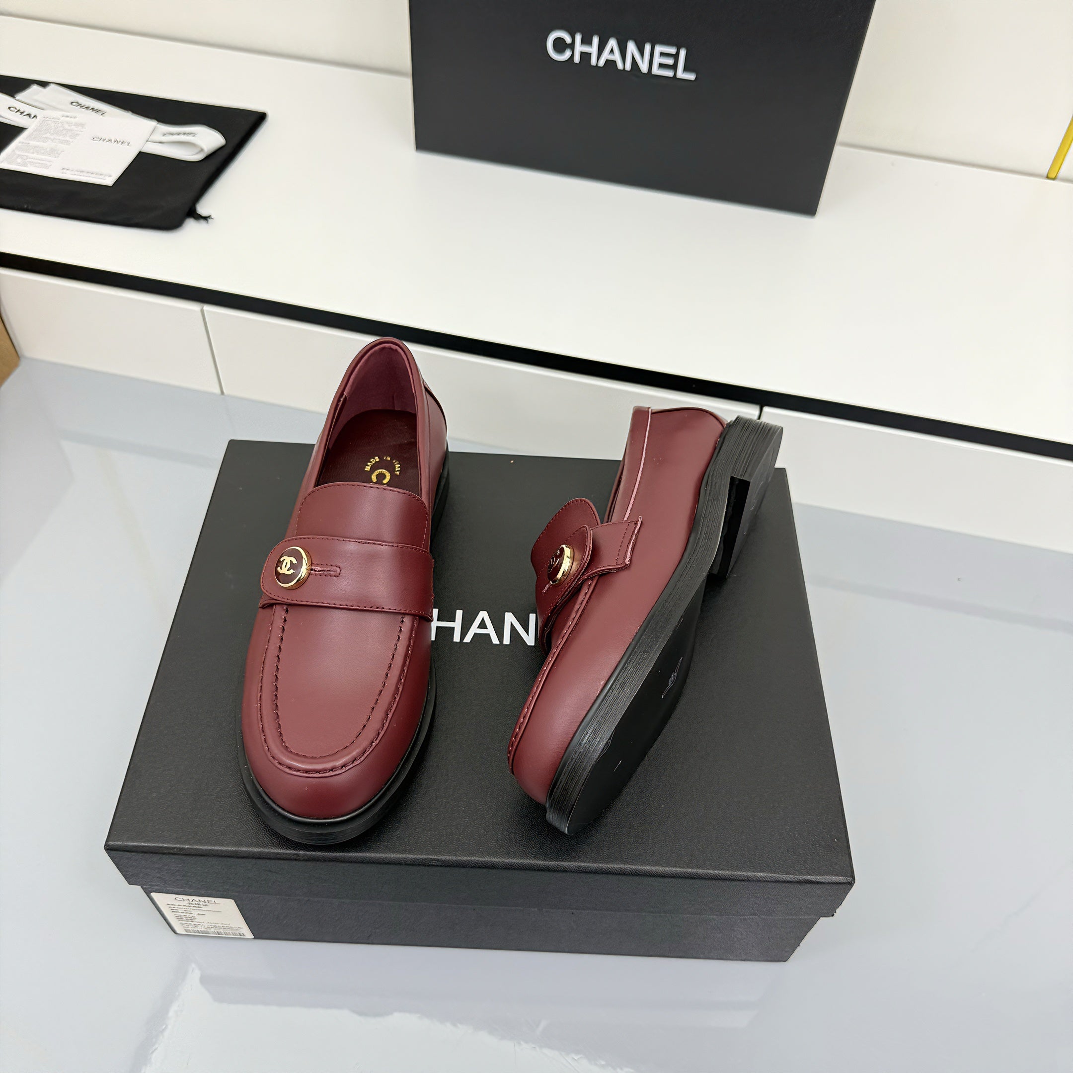 Z2Q105C390 Popular high-quality leather Shoes