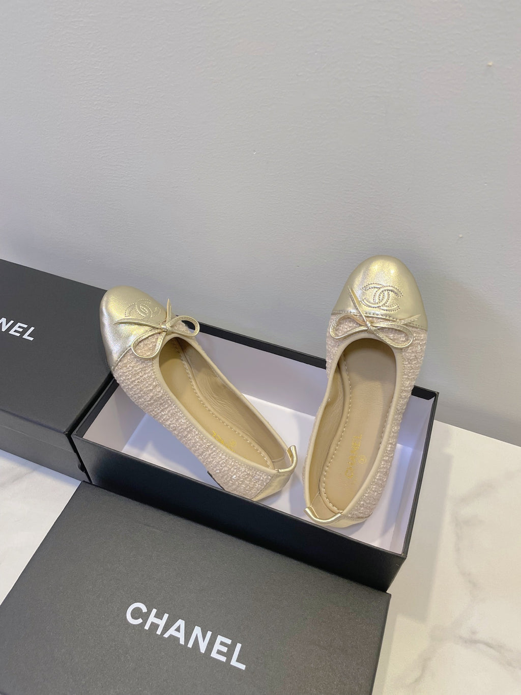 Z2Q95C107 Popular high-quality  shoes
