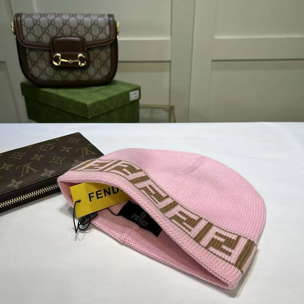 M1R86F44 Popular hats
