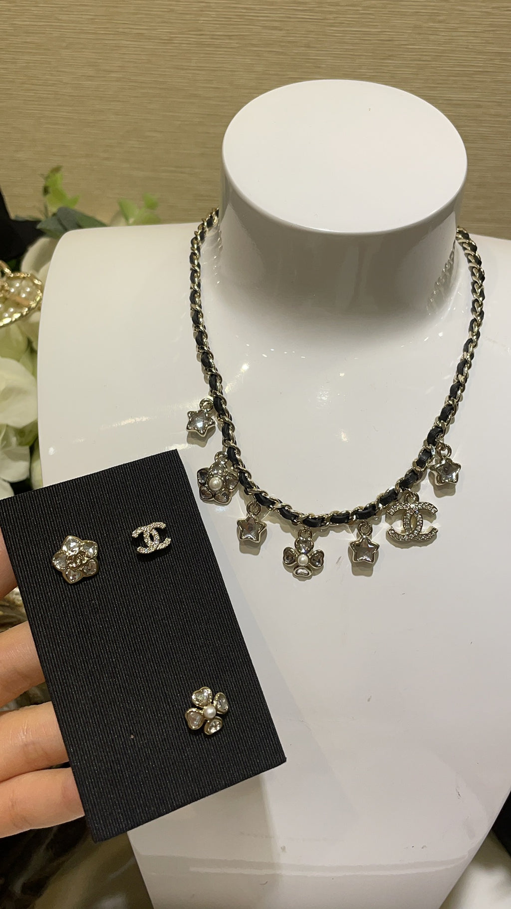 X1Q85C200X Popular Necklace.Bracelets