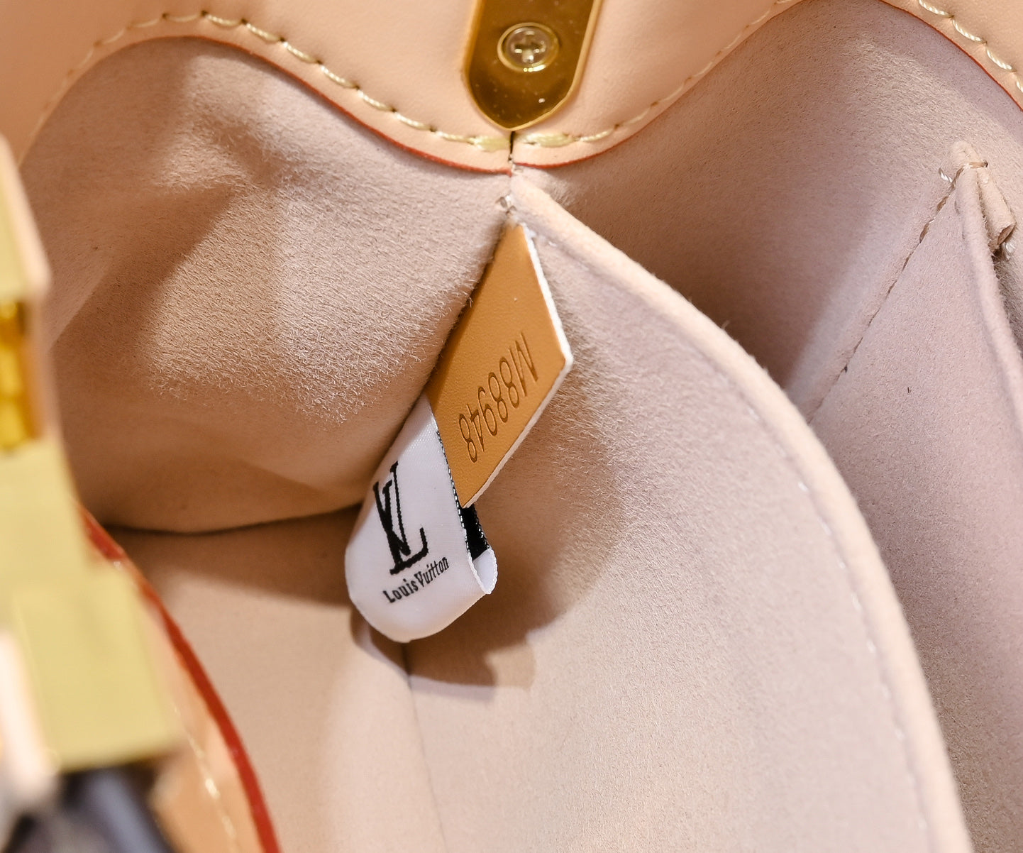 B1N55E42 Popular   leather bag