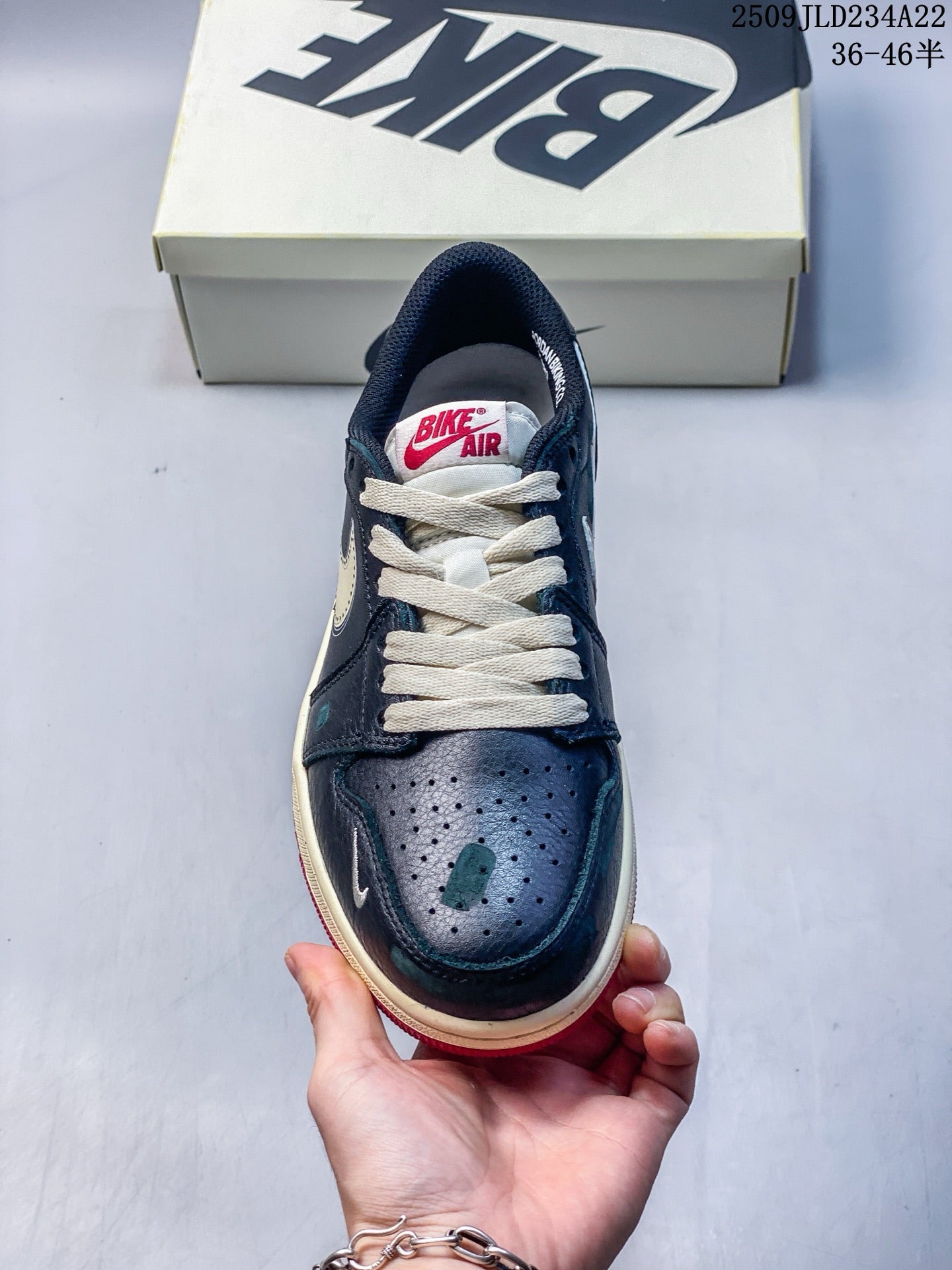 Z4Q95A61 Popular Shoes