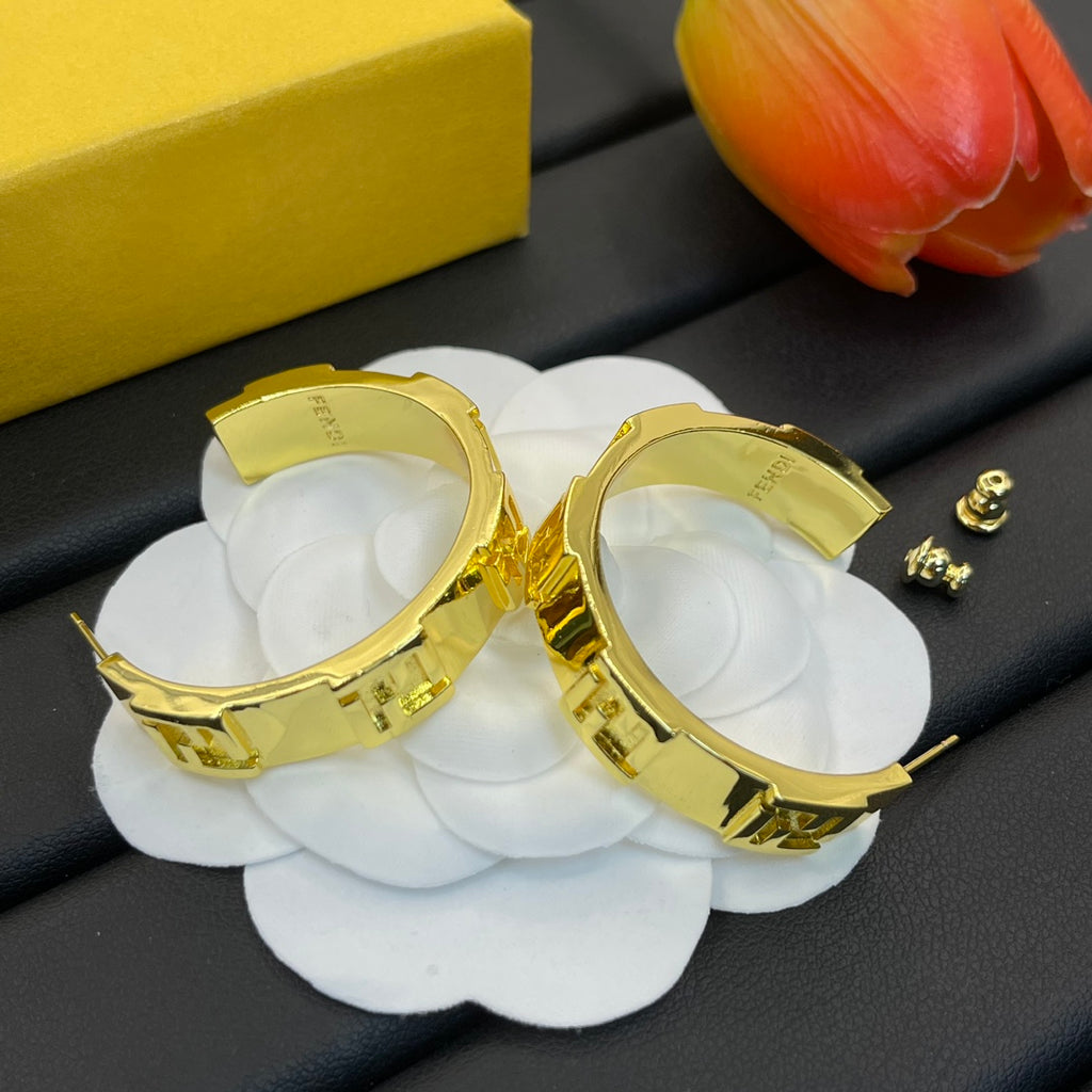 X1Z94F645E Popular Earrings