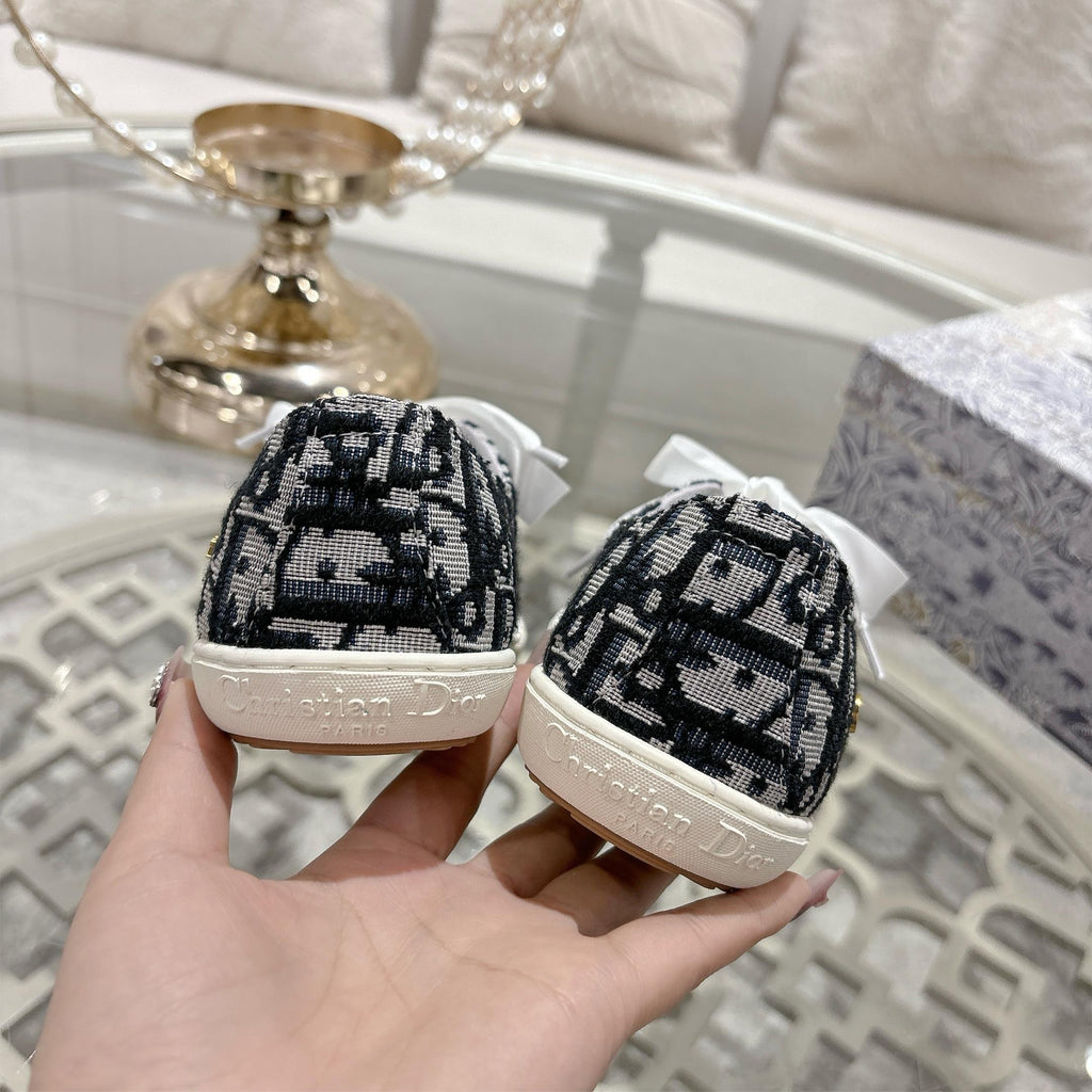 Z2Z85D59 Popular high-quality shoes