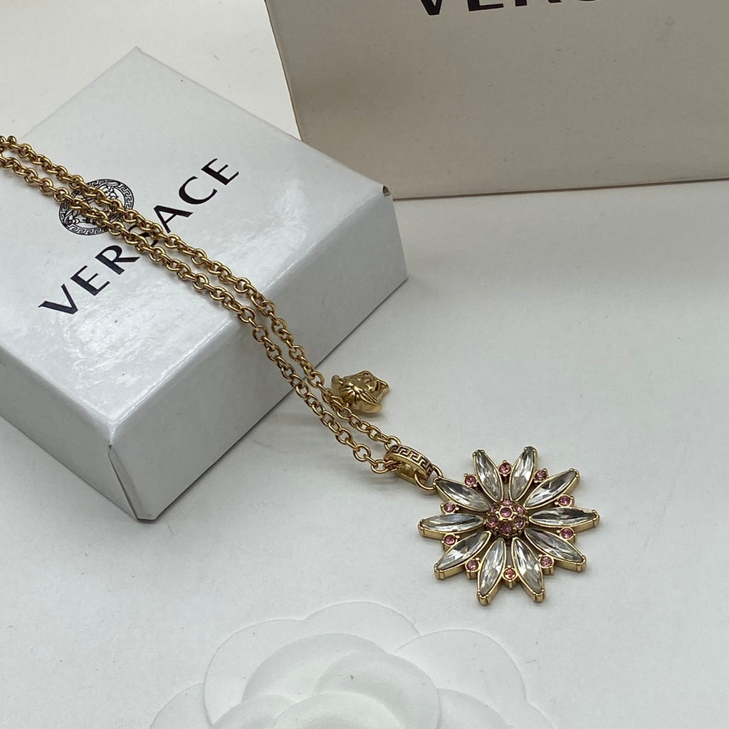 X1R75V68X Popular   Necklace