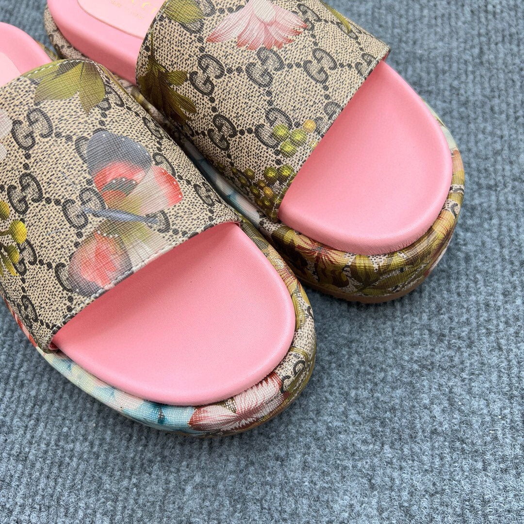 Z5ZB122 Popular slippers  Sole thickness 5.5cm