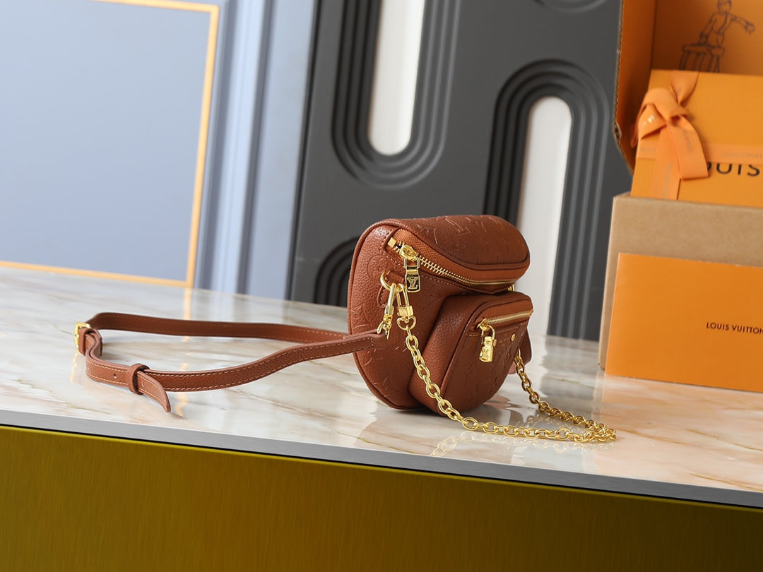 B1P46E72 Popular leather bag