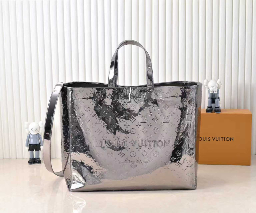 B1P46E82 Popular leather bag