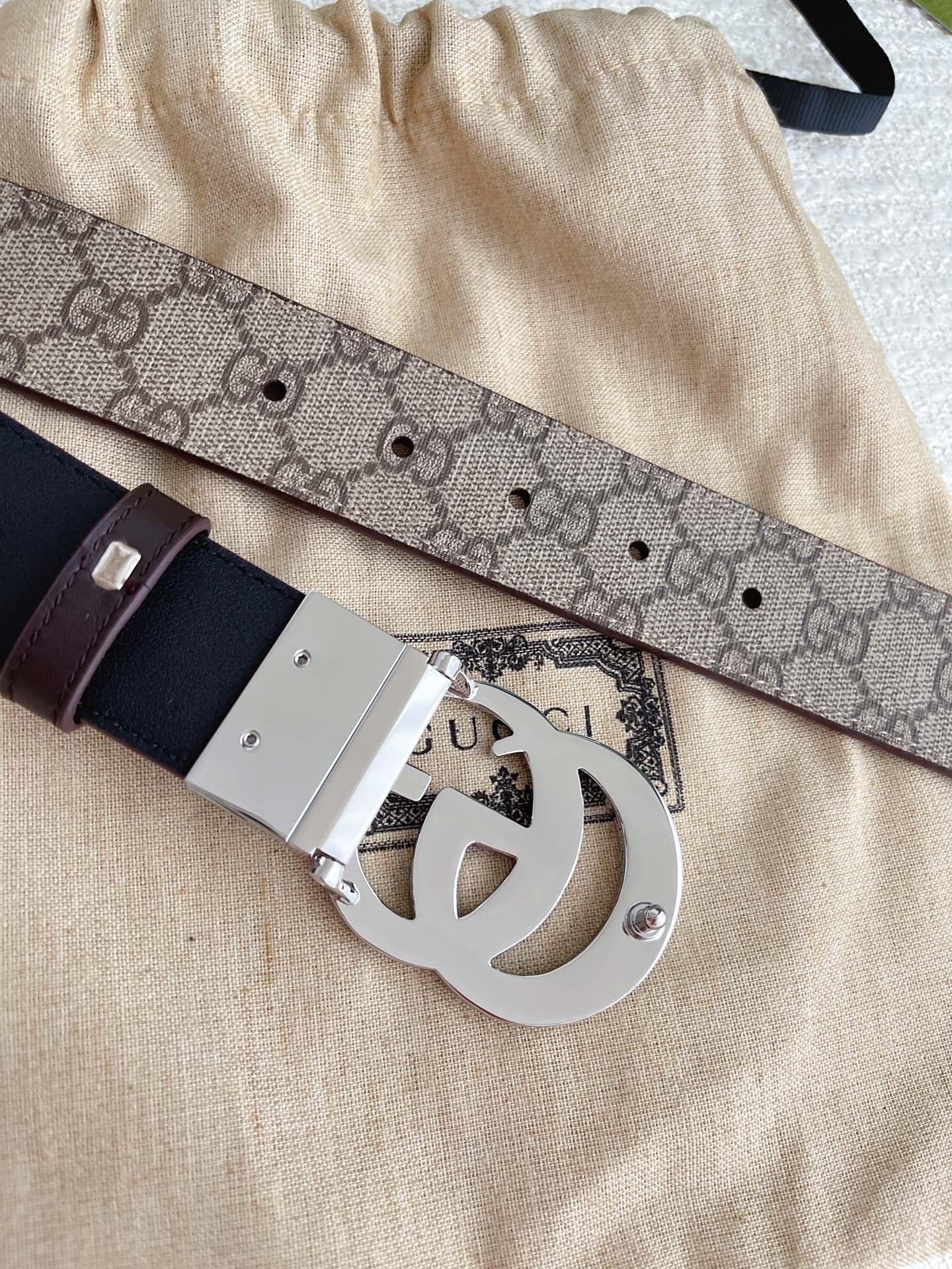 P1N85B1 Popular high-quality leather belt