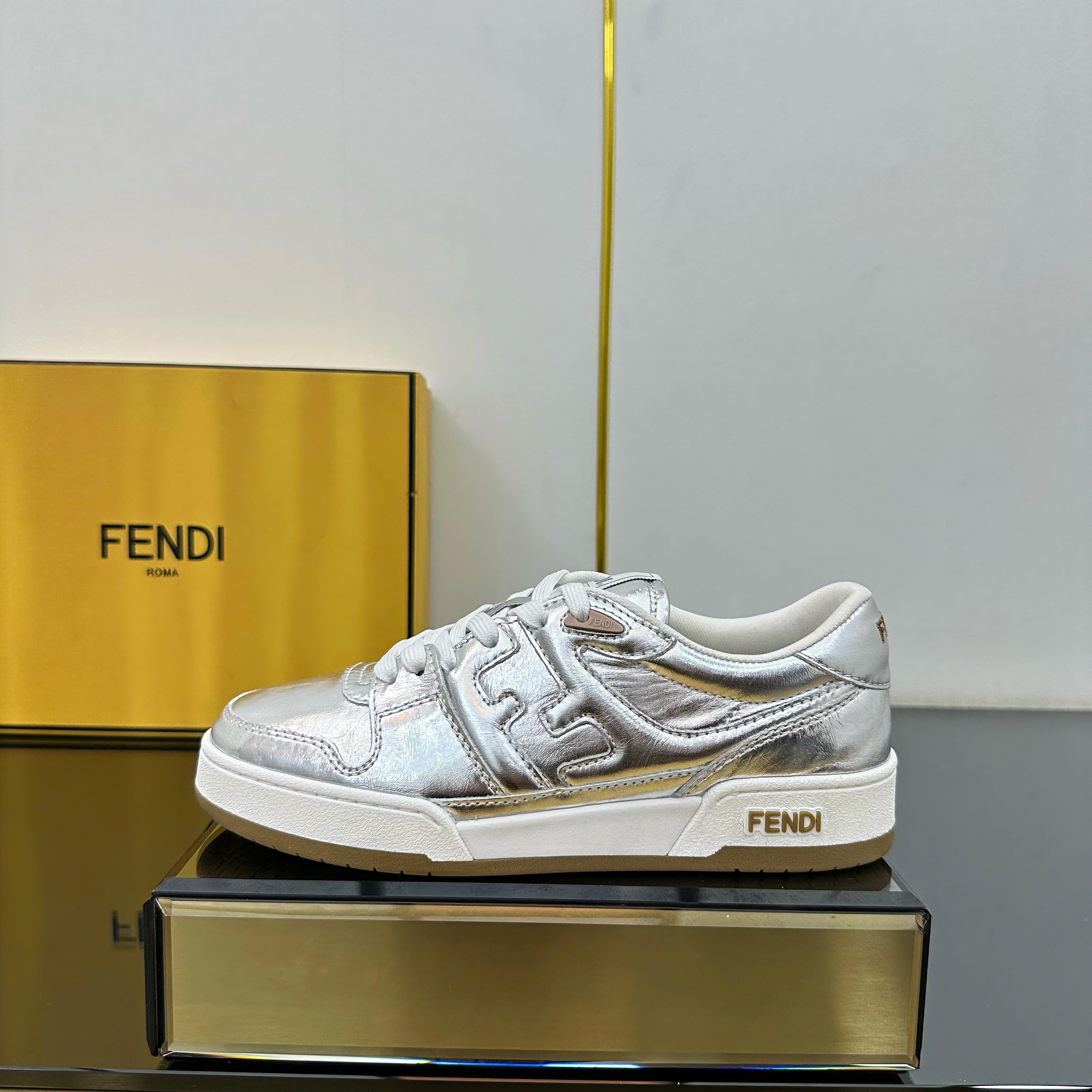 Z2Q105F419 Popular high-quality Shoes