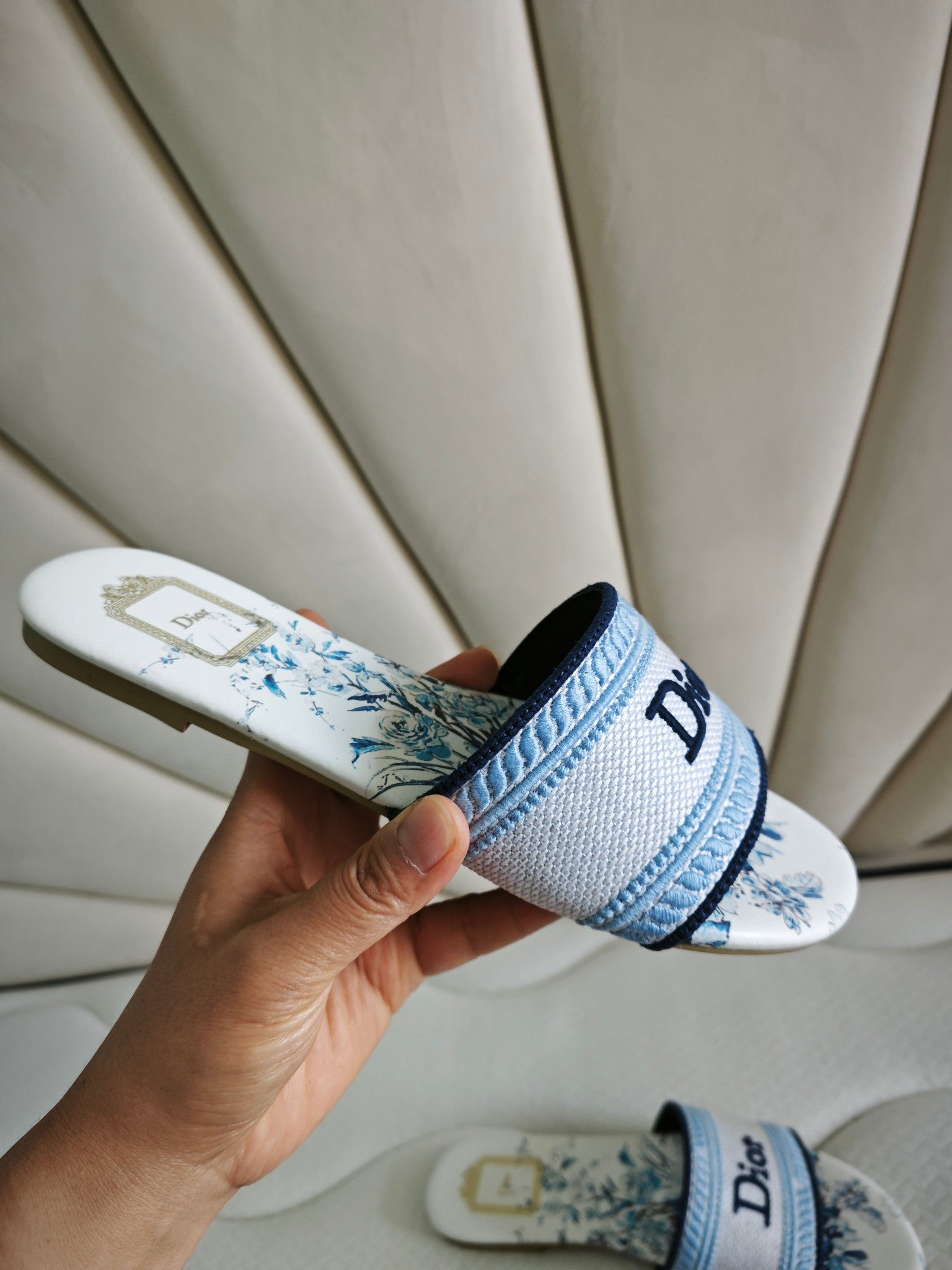 Z2R76D4 Popular high-quality Shoes