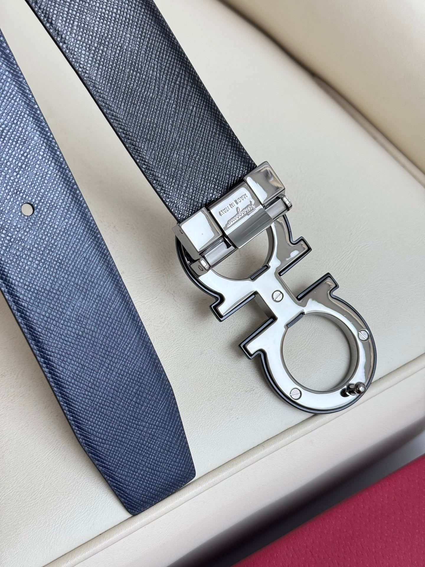 P1Q115A53 Popular High quality belt With full package