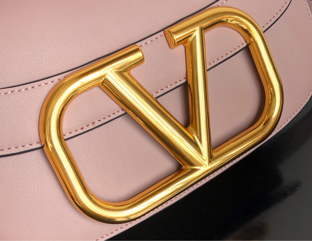 B5X111VL45 Popular  leather bag 