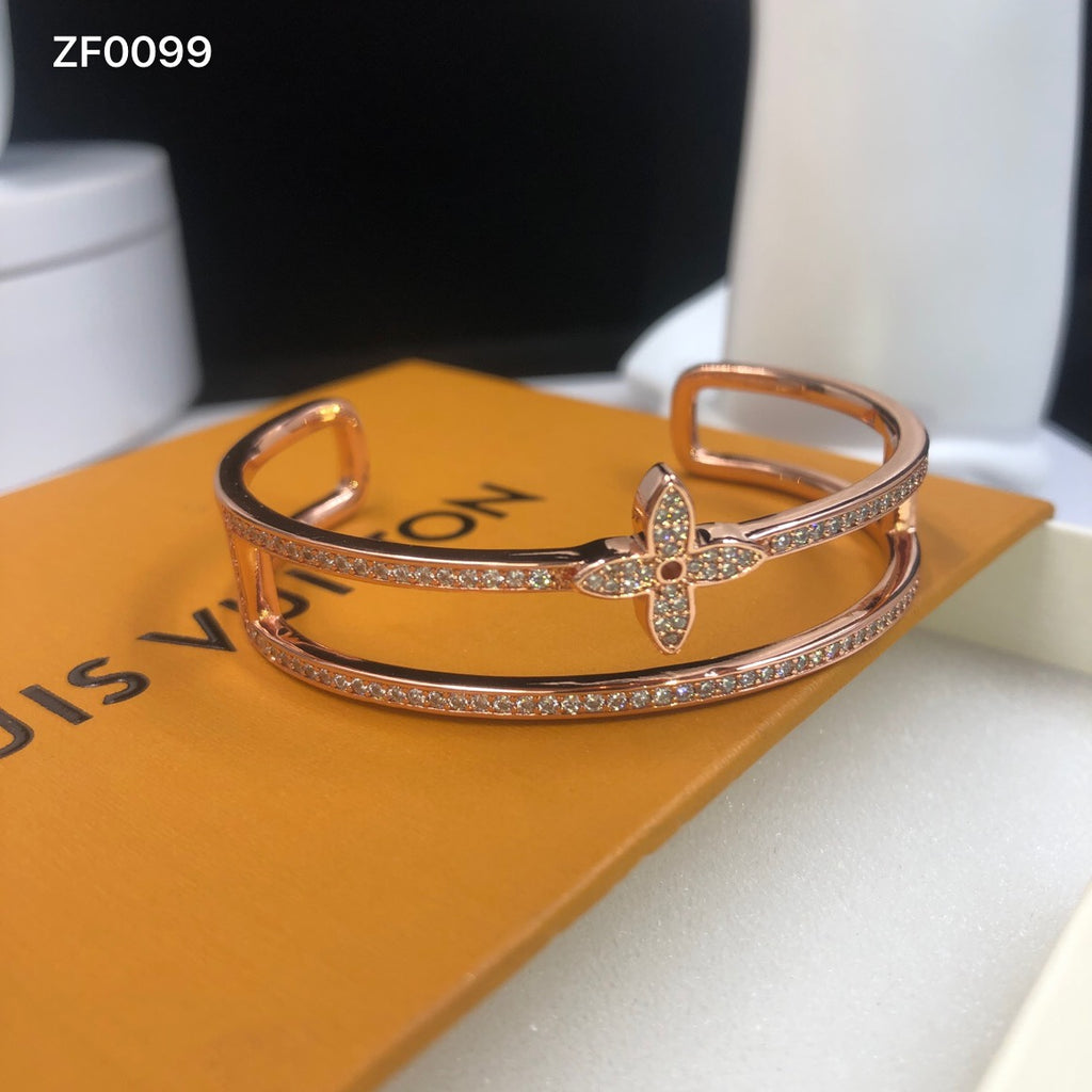 X1Y93E348K  Popular Bracelets