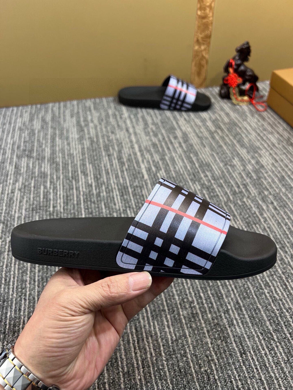 Z5Z35R258 Popular Slippers