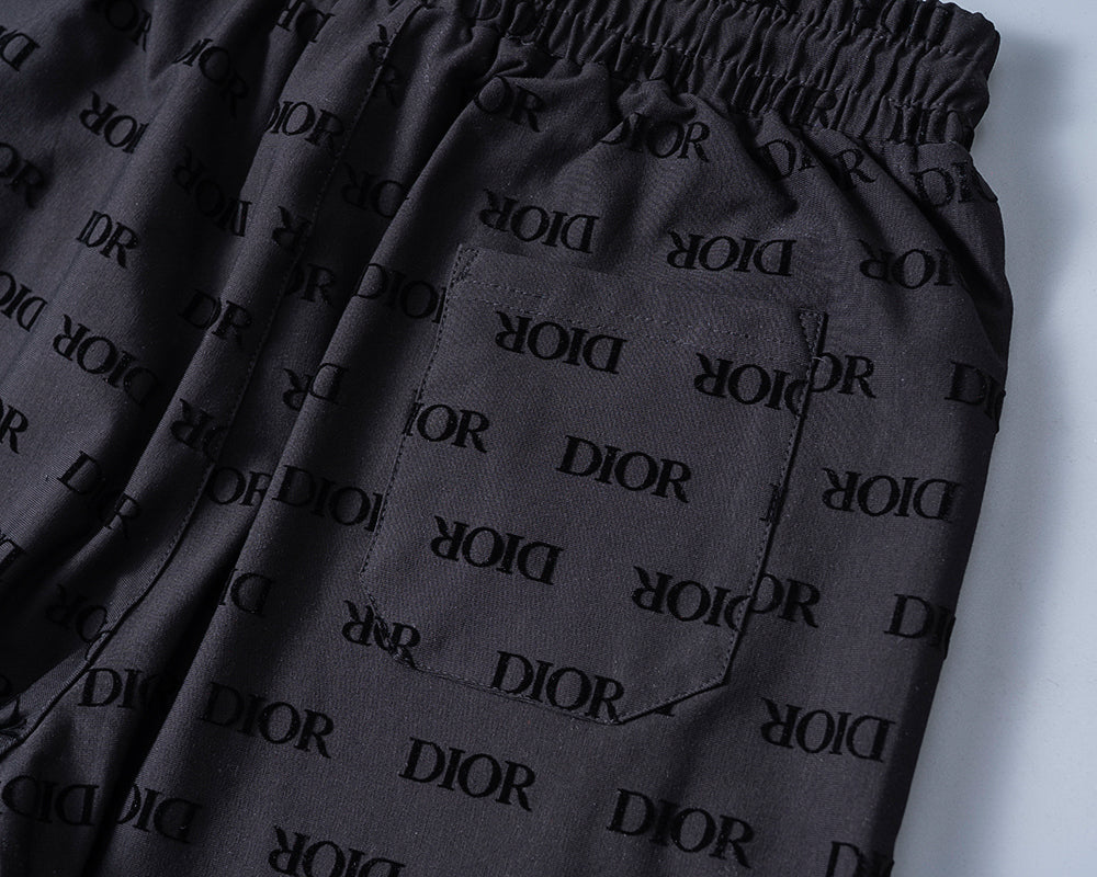 U1R35D118  Popular shirt and shorts set