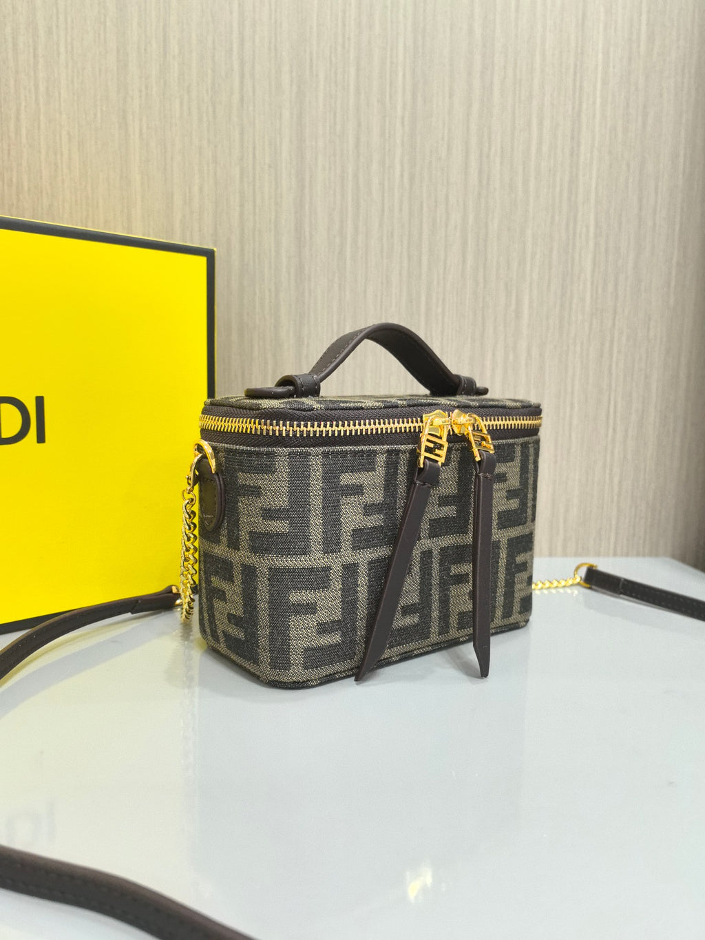 B1R15F59  Popular  bag
