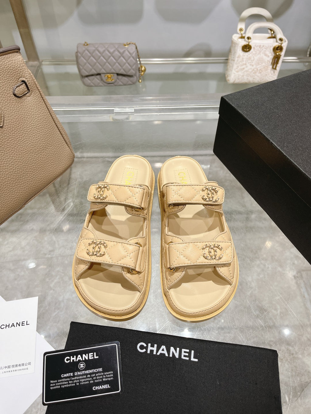 Z2R45C7  Popular leather shoes