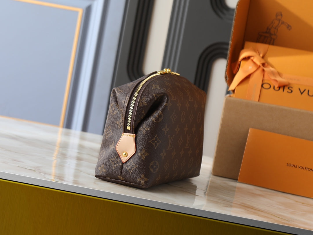B1P46E112 Popular leather bag
