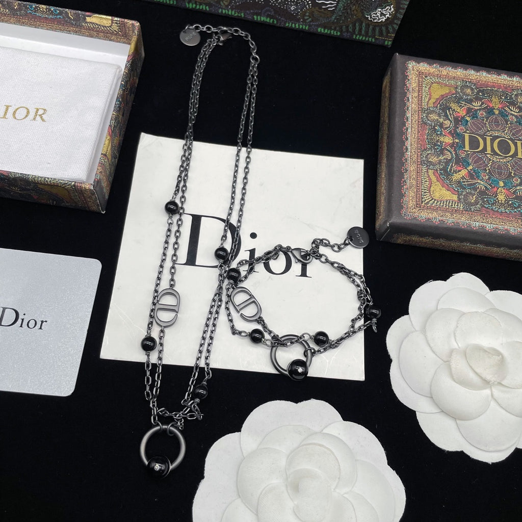 X1Q85D37X Popular Necklace .Bracelets