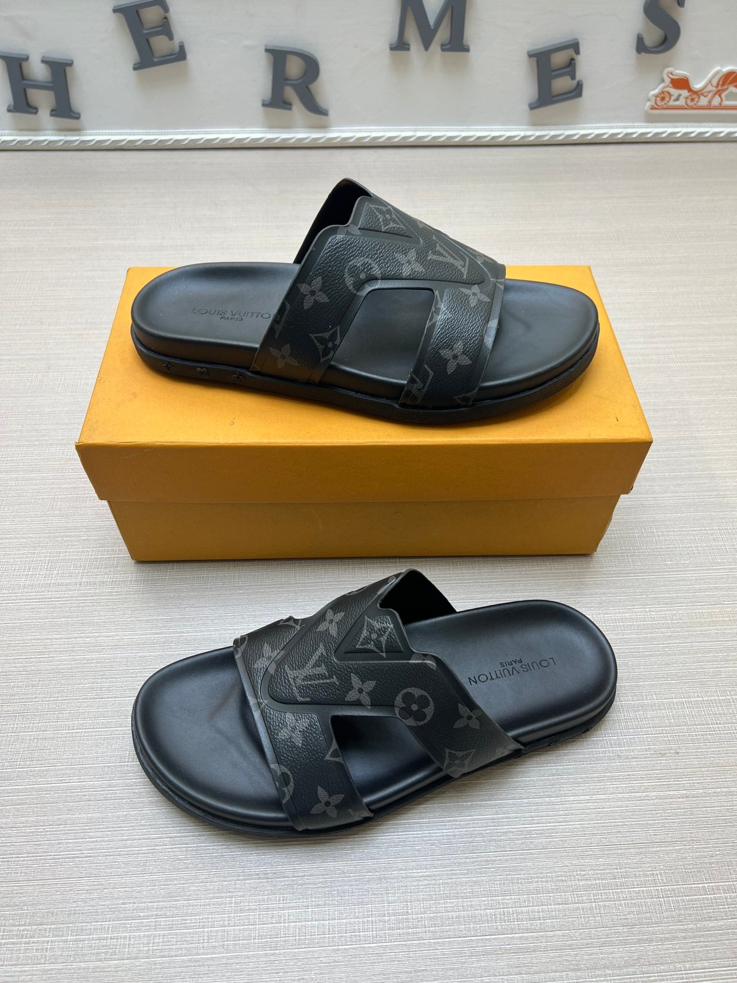 Z5ZE111 Popular slippers