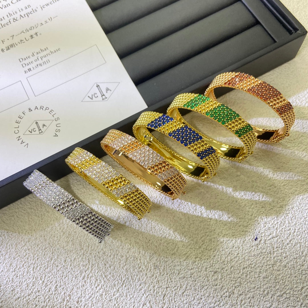 X5Q85VC78K  Popular Bracelets