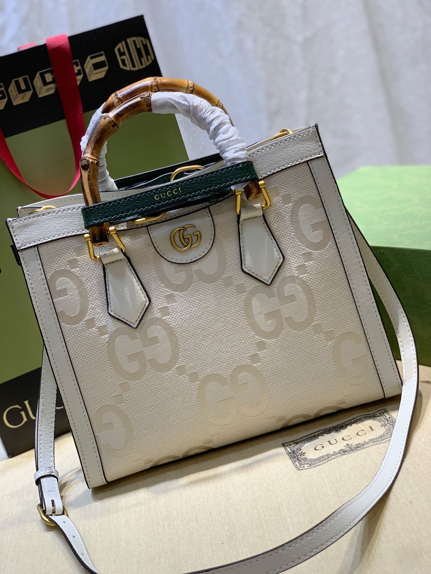 B1X93B117 Popular leather bag 