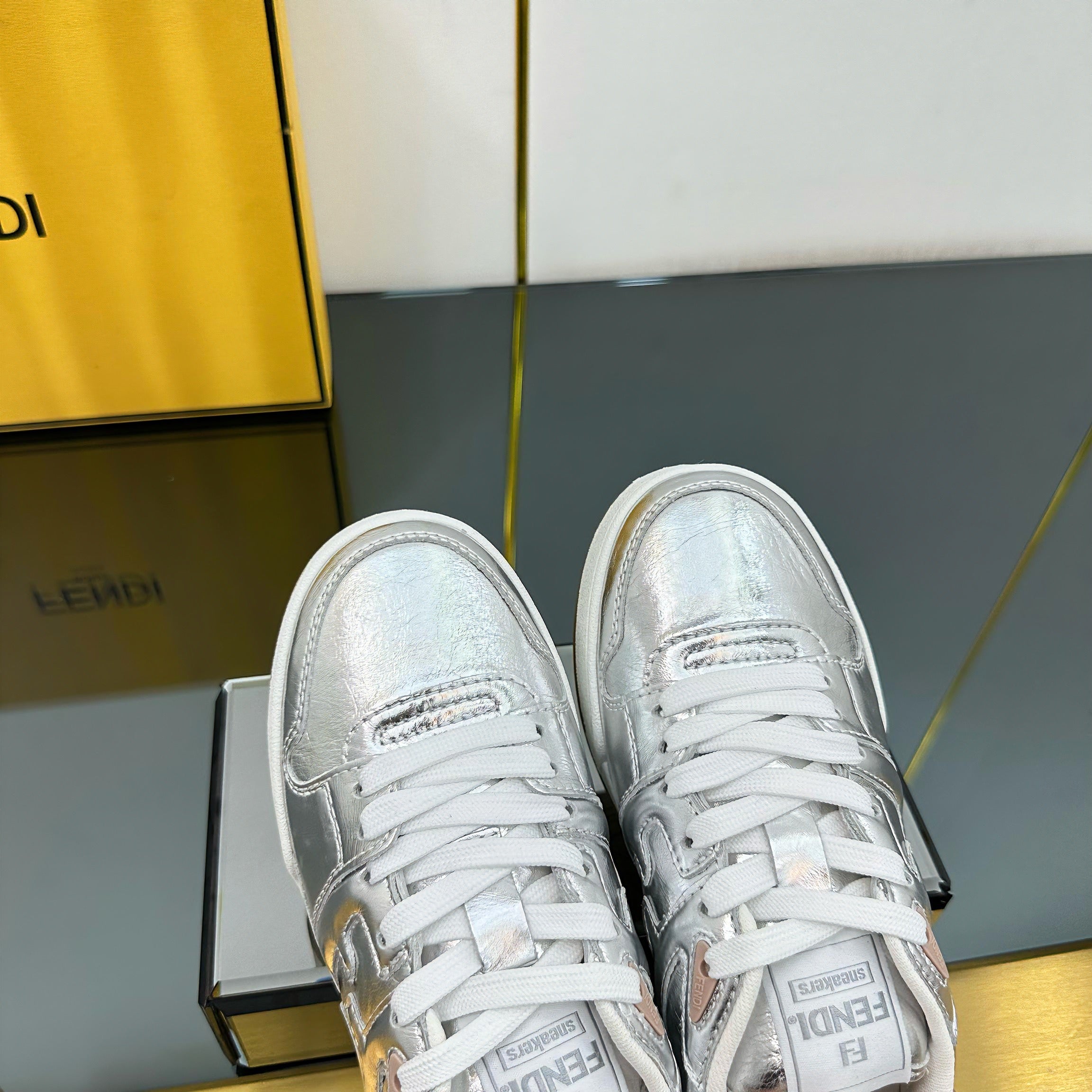 Z2Q105F419 Popular high-quality Shoes