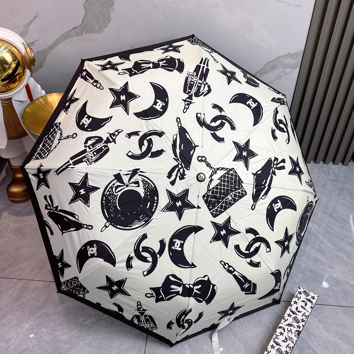 J1R85C32 Popular UV resistant umbrella