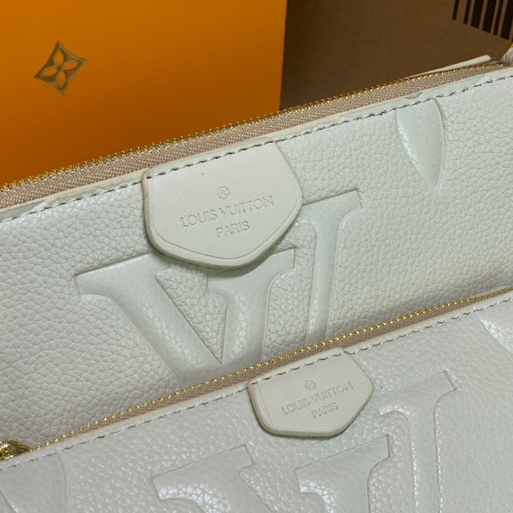 B1X41E102 Popular  leather bag 