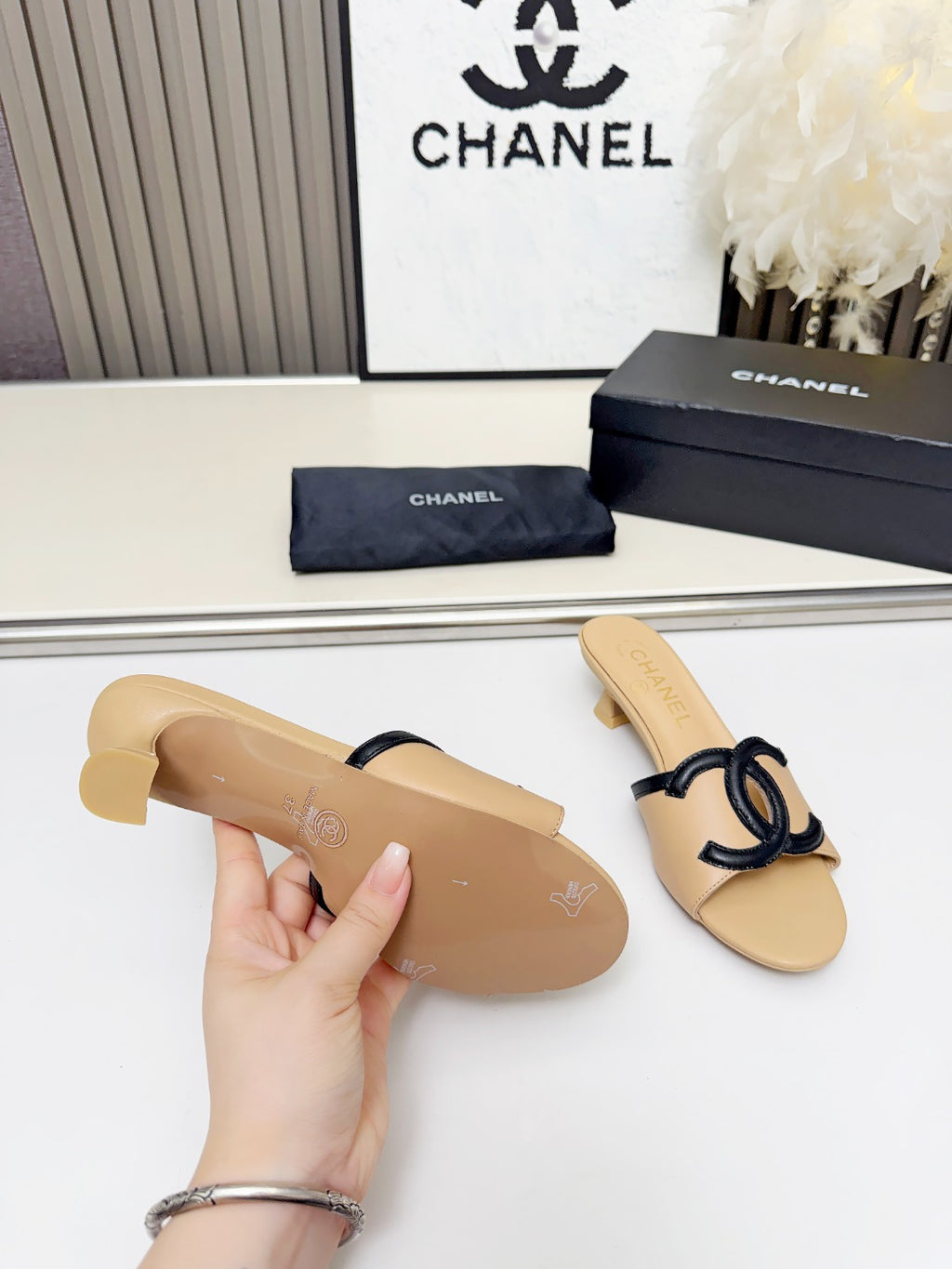 ZPX76C4  Popular high-quality leather slippers